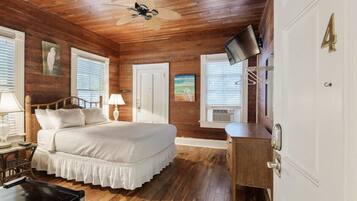 9 habitaciones, escritorio, tabla de planchar con plancha y wifi