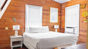 9 bedrooms, desk, iron/ironing board, WiFi