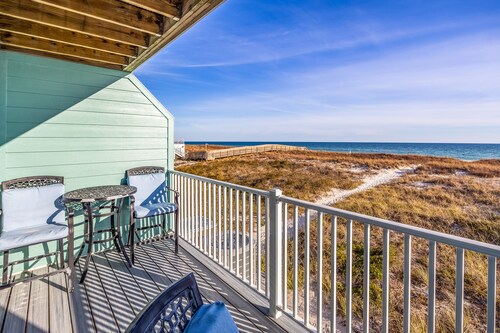 The Dory Is A Gulf Front Treasure Your Family Will Love!