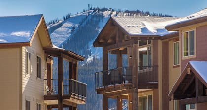 New 1 Bedroom, downtown location & lots of amenities!