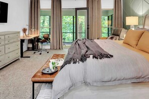 7 bedrooms, desk, iron/ironing board, travel cot - Stone Mountain Retreat (Stone Mountain)