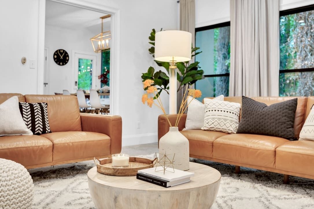 智能电视、壁炉、办公室