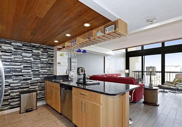 Interior - PENTHOUSE OCEANFRONT CONDO - AMAZING VIEWS! SEAWATCH 1903 (Ocean City)