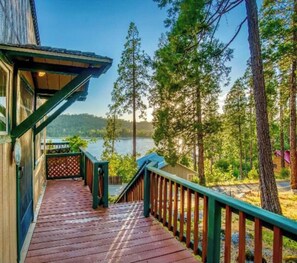 Terrace/patio - Al Fresco dining with lake views, boat slip & game room (Bass Lake)