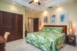 2 bedrooms, in-room safe, desk, iron/ironing board