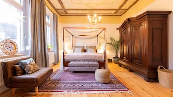 3 bedrooms, iron/ironing board, travel crib, free WiFi