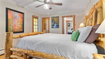 2 slaapkamers, een strijkplank/strijkijzer, gratis wifi, beddengoed