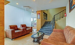 Reception - Treebo Suyogg Retreat (Mahabaleshwar)