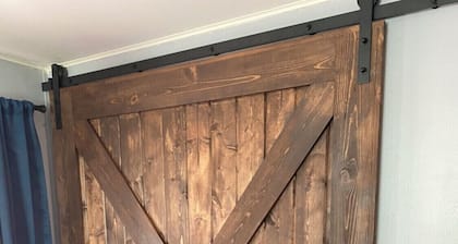 Downtown Hub - Dog Friendly