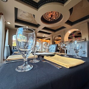 Dinner served, ocean views  - Ocean Lodge Resort (St. Simons Island)