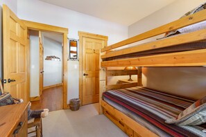 2 habitaciones, wifi gratis, ropa de cama y acceso para silla de ruedas