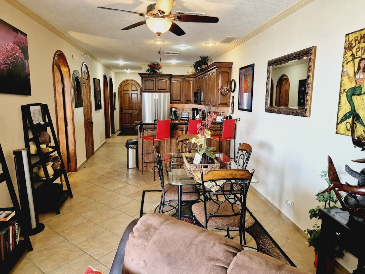 TV, fireplace, stereo