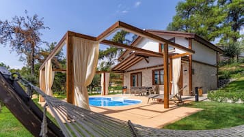 Family Villa, 4 Bedrooms, Non Smoking, Pool View | Down comforters, minibar, in-room safe, soundproofing
