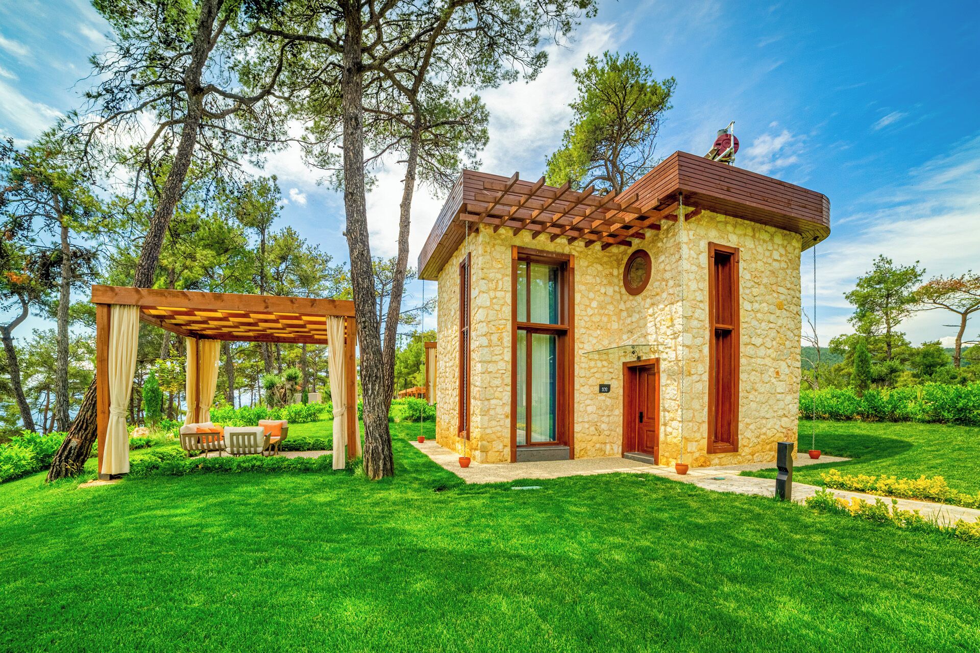 Villa Deluxe | Edredón, minibar, caja de seguridad en la habitación y insonorización 