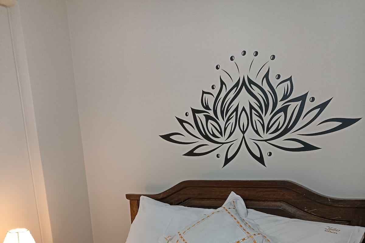 Habitación clásica con 2 camas individuales | Wifi gratis y ropa de cama