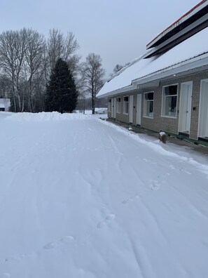 Exterior - Moosehorn Motel & Cottages (James)