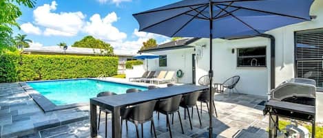 Outdoor pool, a heated pool