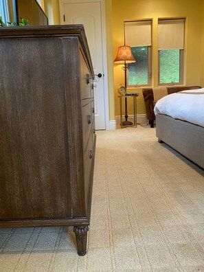 2 Schlafzimmer, Schreibtisch, Bügeleisen/Bügelbrett, kostenloses WLAN