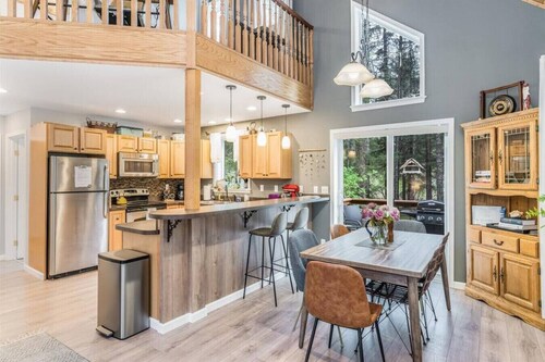 Cottage in the Woods