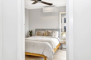 1 غرفة نوم ومكواة/لوح كي وسرير سفر وواي فاي مجانًا