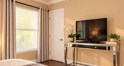 2BR Near Vegas Strip - 2 King Beds . Pool & Spa