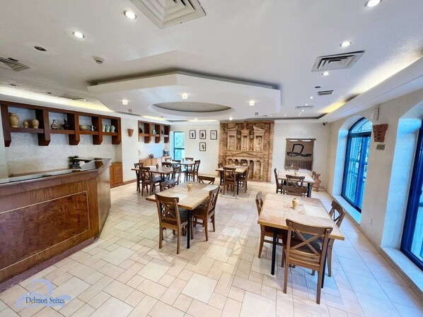 Restaurant - Delmon Suites (Amman)