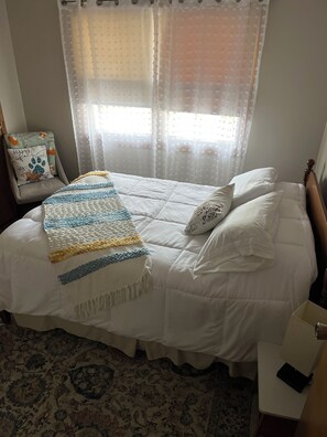 4 makuuhuonetta, työpöytä, vauvan matkasänky, ilmainen Wi-Fi