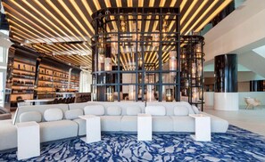 Bar (on property) - Summer  Special! Stunning condo with beach views and hotel amenities. Sleeps 6 (Fort Lauderdale)