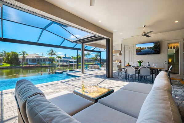 Outdoor pool, a heated pool