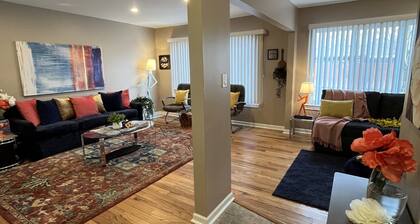 Calm & Cozy 3BR King Bed Free Wifi | Washer Dryer