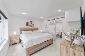 3 bedrooms, iron/ironing board, travel crib, WiFi