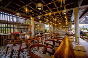 Free daily buffet breakfast - Good Time Relax Resort (Kampot)