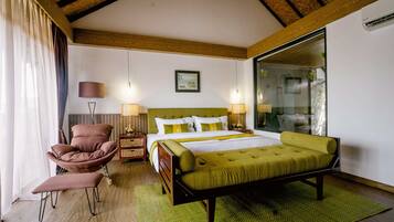 Literie de qualité supérieure, matelas mémoire de forme, minibar