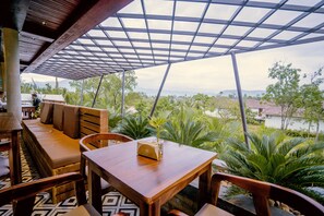 Petit déjeuner buffet compris tous les jours