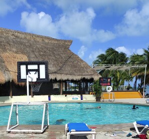 Piscine extérieure