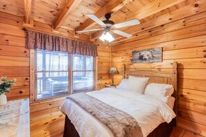 3 bedrooms, travel crib, free WiFi, bed sheets