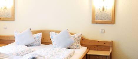 1 bedroom, Internet, bed sheets