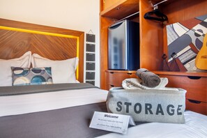 1 camera, una scrivania, ferro/asse da stiro, Wi-Fi gratuito