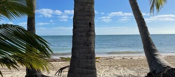 Beach Condo in Paradise