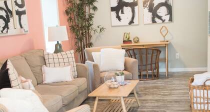 Cozy Cottage âą Near Downtown