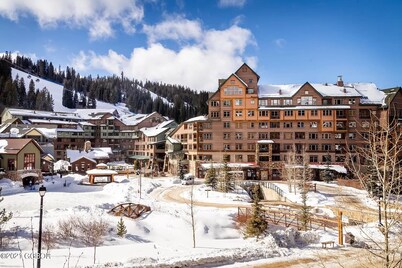 Ski-in Ski-Out Zephyr Mountain Lodge Condo with Hot Tub next to Gondola