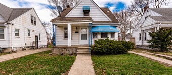 PERFECT FOR A LONG TIME STAY | 3 bdroom, sleeps 15 + dinning room