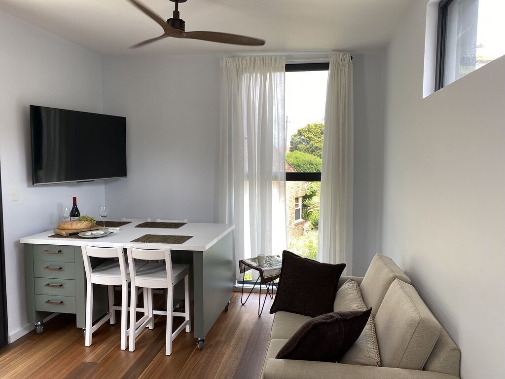 Bushland setting close to Sydney CBD — image 11