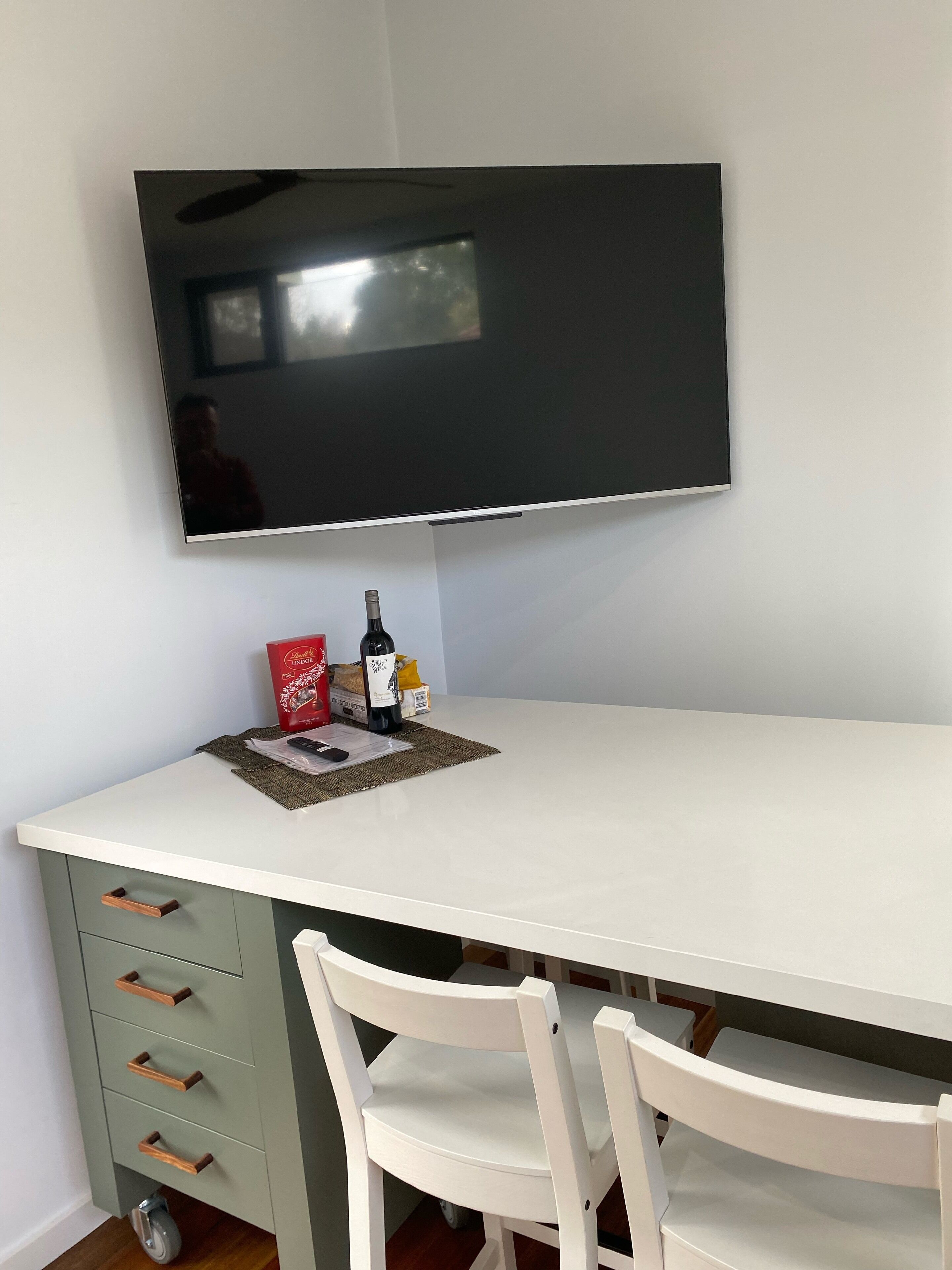 Bushland setting close to Sydney CBD — image 22