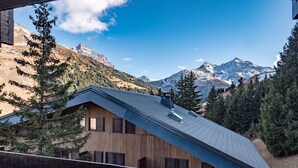 Exterior - Méribel Mottaret Condo - Ski-in/Ski-out, 3BR, 8 guests, WIFI (Les Allues)