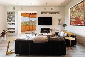 Smart TV, table football, ping pong, books - Sedona Cliff House - One of a Kind (Sedona)