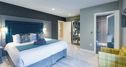 Luxurious Balcony Apartment Killarney Town Centre