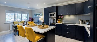 Luxurious Balcony Apartment Killarney Town Centre