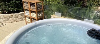 Buen Retiro - Villa with pool and jacuzzi 400 m from the sea