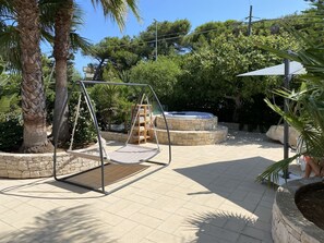 Bain à remous extérieur